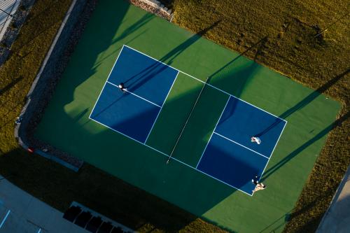 Kings-Landing-Pickleball-01-copy