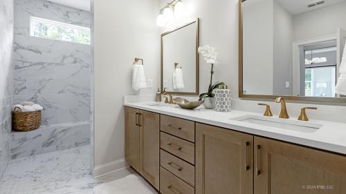 The Courtyards at Bailey Farms | Master Bathroom
