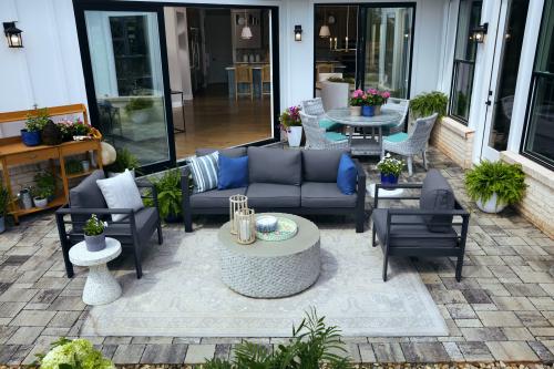 Epcon Communities | Courtyard
